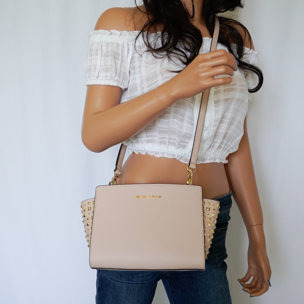 Michael Kors Selma Stud M Messenger Bag Pink Gold - Picture 2 of 8